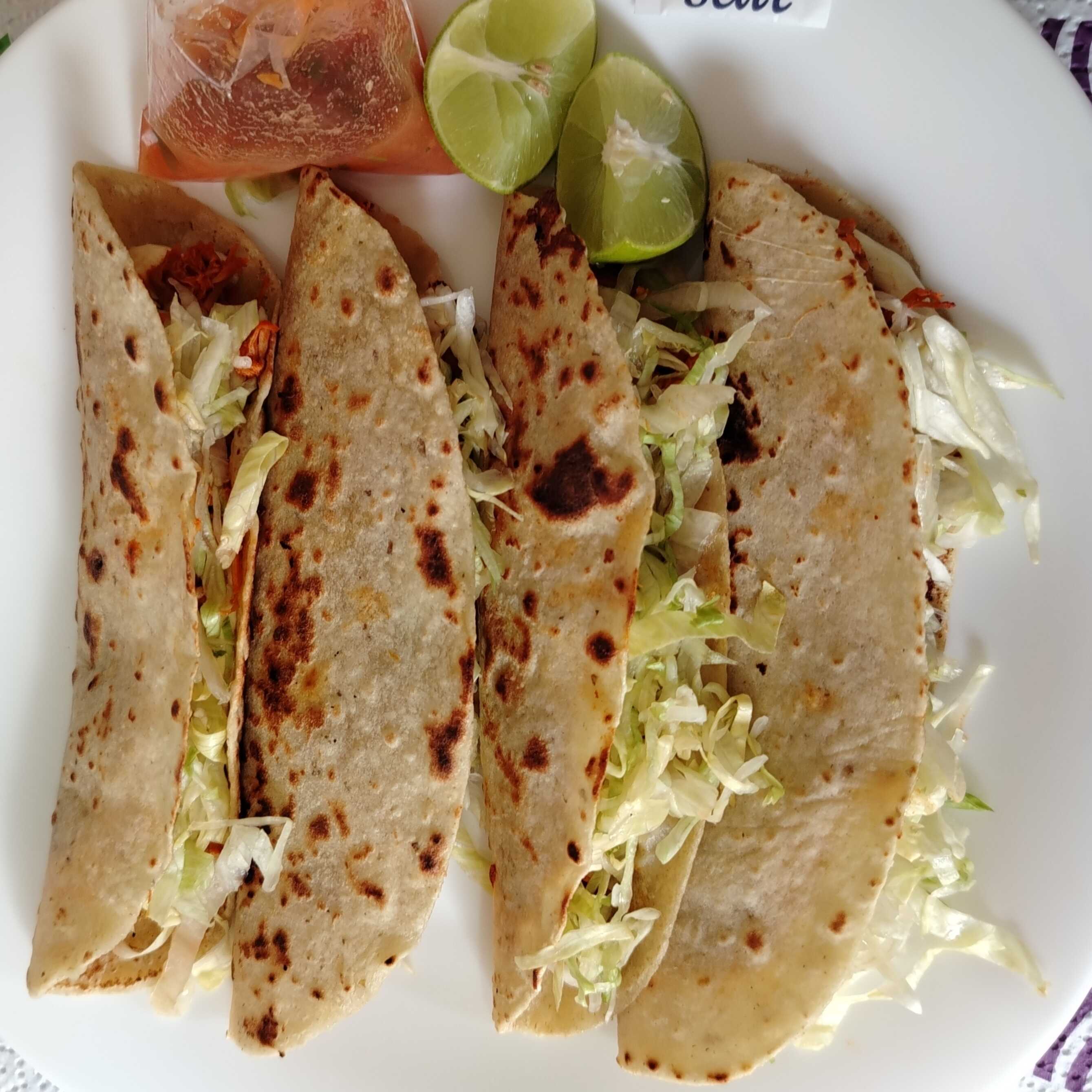4 Quesadillas Hidalguenses De Pollo
