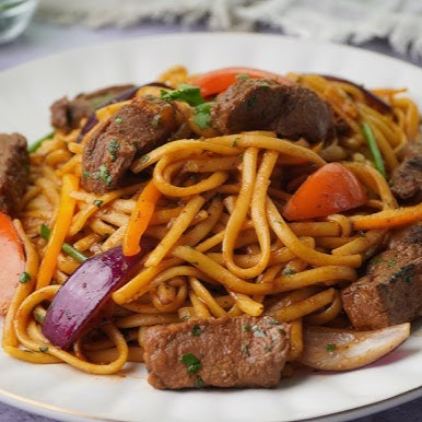 Tallarín Saltado de Carne
