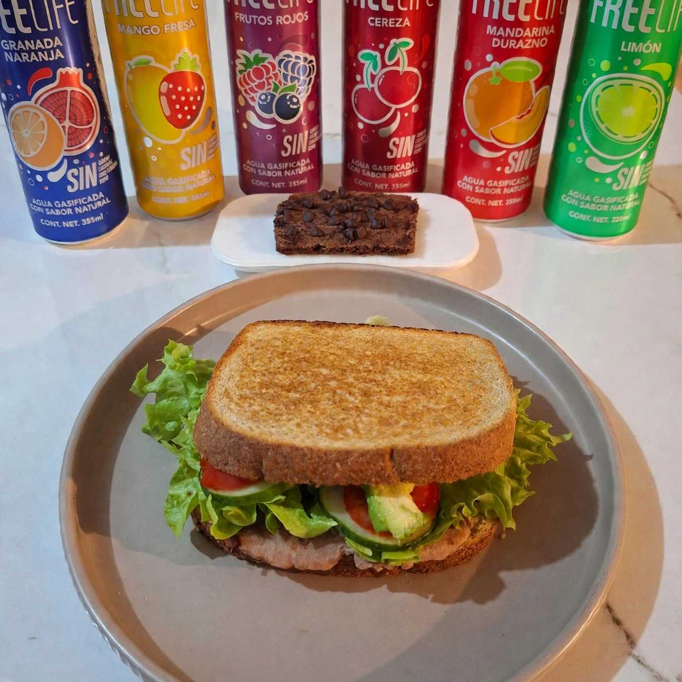 Sandwich de Pavo con Verdura y Mayonesa Casera