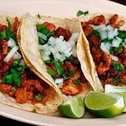 Taco de Pastor con Chorizo