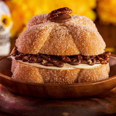 Pan de Muerto Relleno