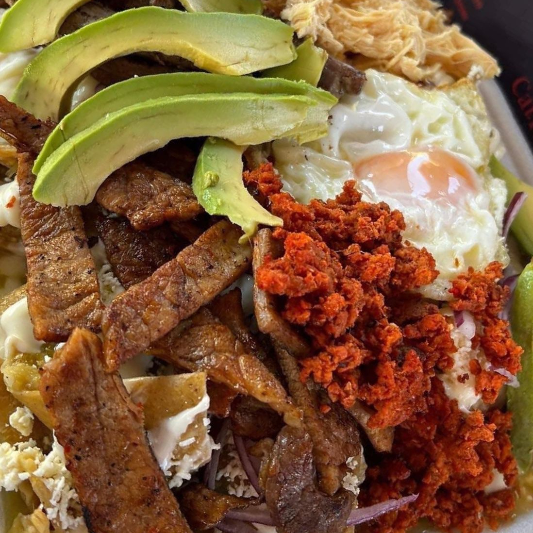 CHILAQUIL SUPREMO (ROJOS)