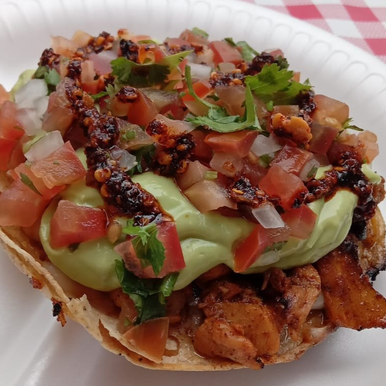 Tostada Pollo Asado