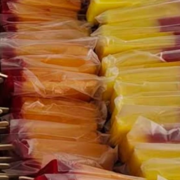 Paletas de Agua de Varios Sabores