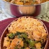Puerco con Papas y Rajas en Salsa Roja