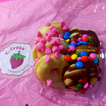 2 Donitas y Fresas Grandes