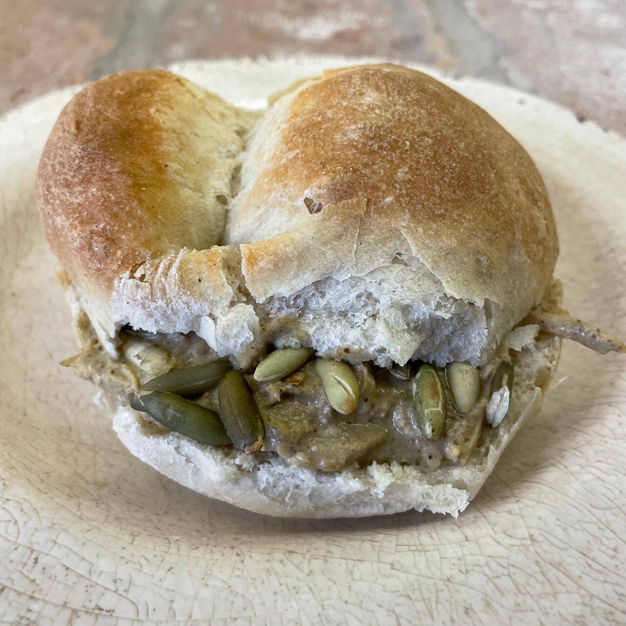 Torta Pipián Verde con Pollo Deshebrado