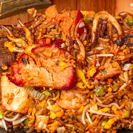 PROMO Medio arroz especial y medio lomein especial
