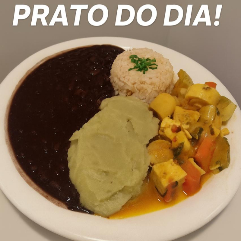 tofu , tempeh, legumes, feijão da casa, purê de batata doce, arroz integral