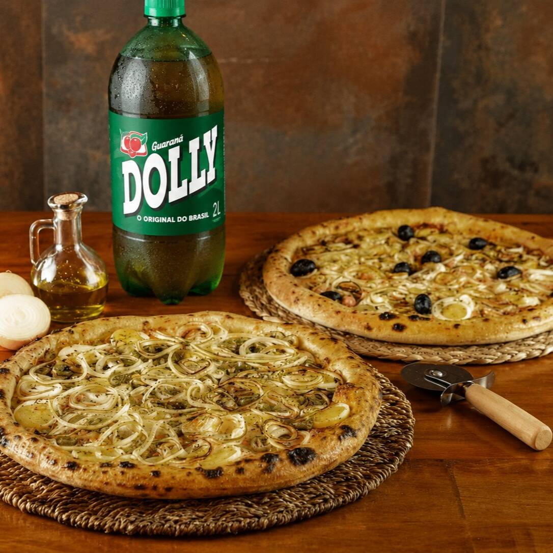 Combo99 - 2 Pizzas Meia Mussarela Meia Calabresa + 1 Refrigerante 2Lt