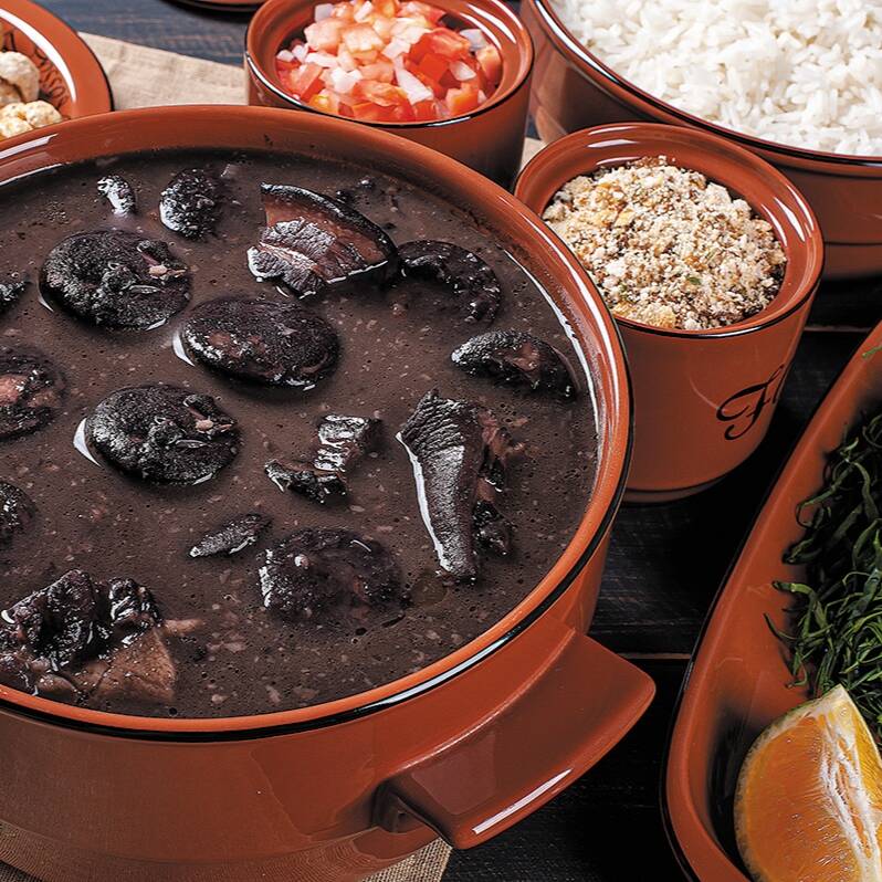 arroz, feijoada, couve, vinagrete, farofa