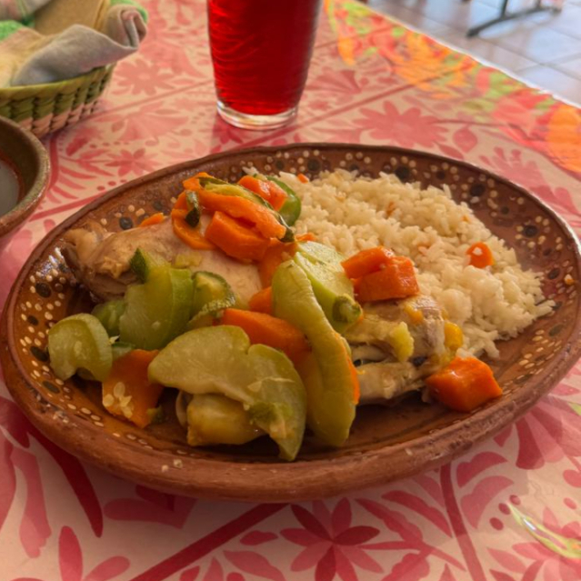 Pollo con Verduras