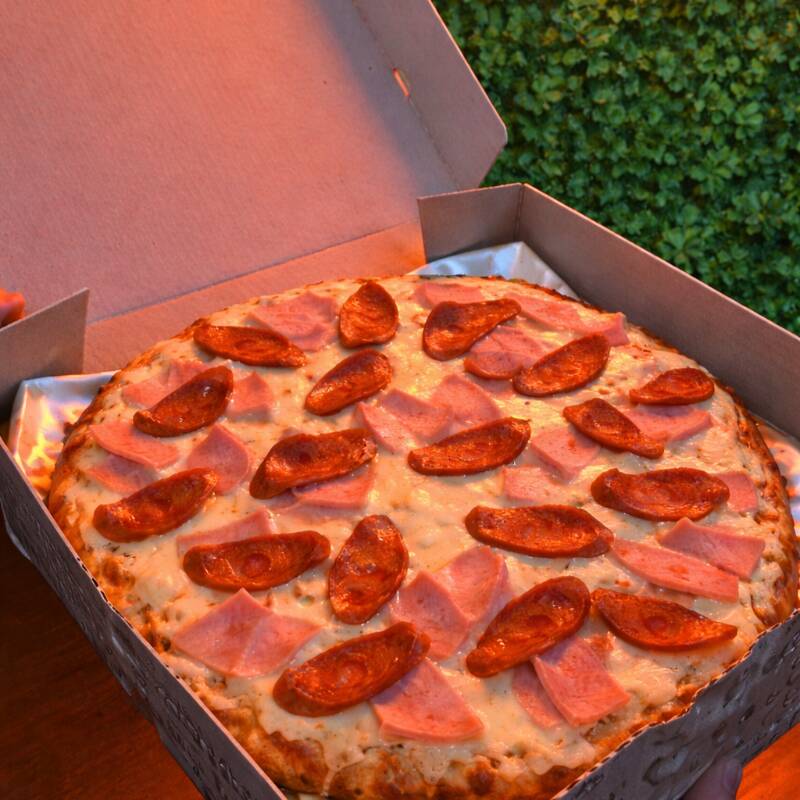 Pizza Tres Carnes Mediana 6 Porciones