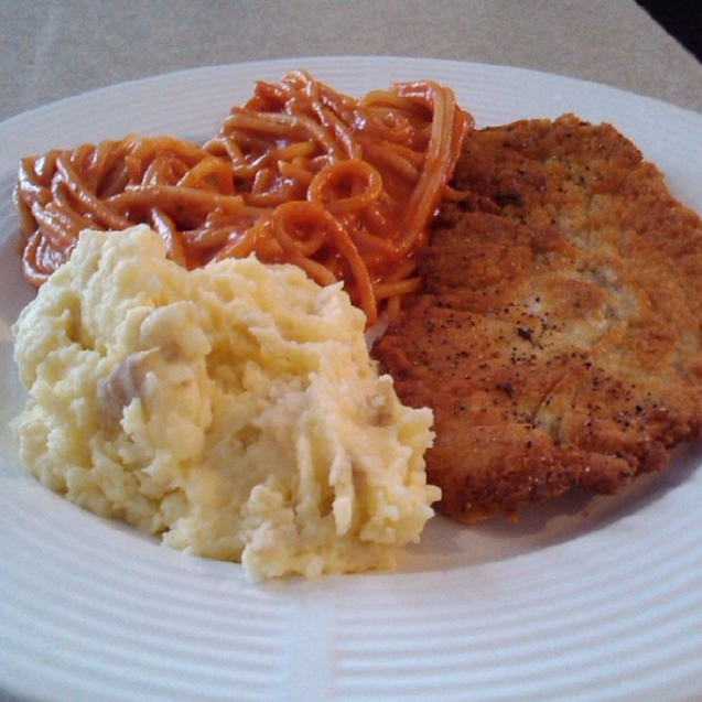 Milanesa de Res con Spaguetti