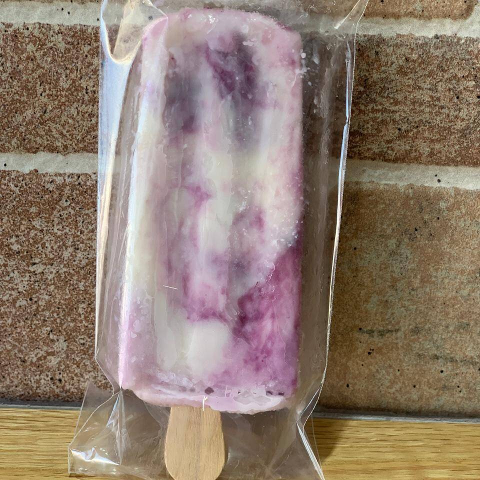 Paleta de Queso Zarzamora