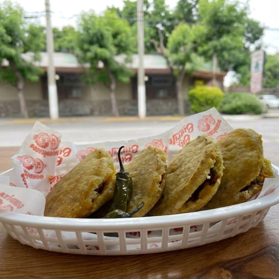 Combo-4 Gorditas + Refresco