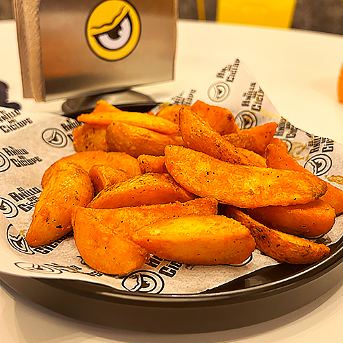 Papas Colmillo (Papas Gajo Hot)