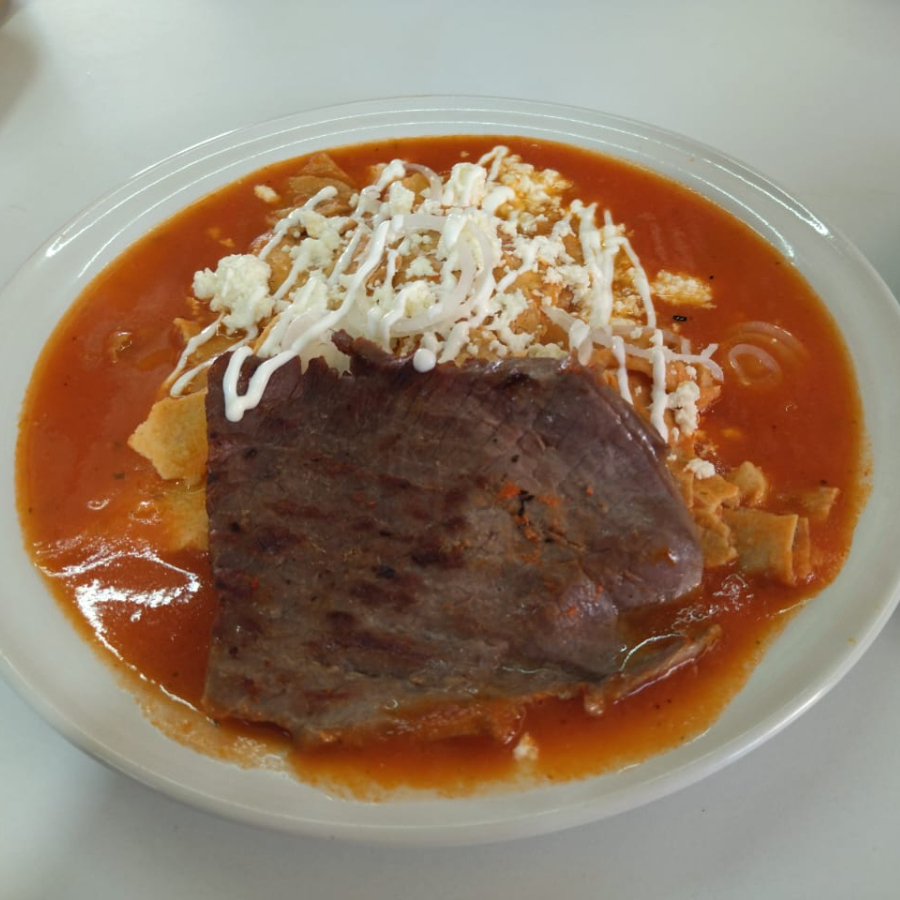 Chilaquiles, rojos verdes o de guajillo