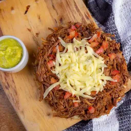 Arepa con Carne Desmechada