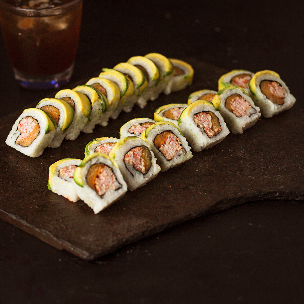 Combo 12 Bocados de Kani Roll + Bebida