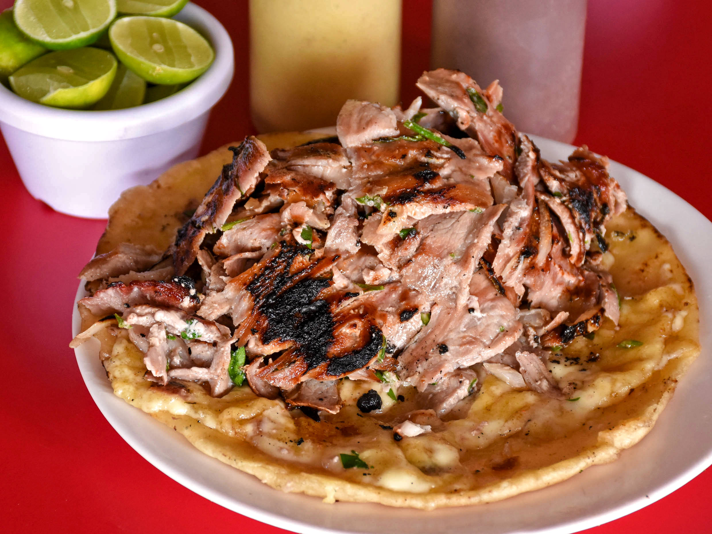 Alambre norteño con queso.