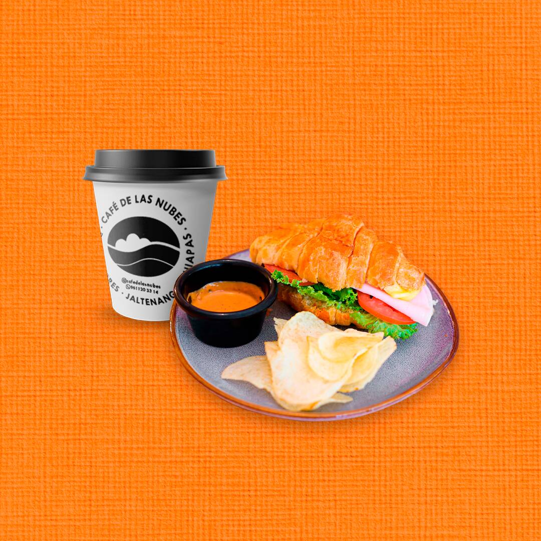 Croissant Pechuga de Pavo + Latte