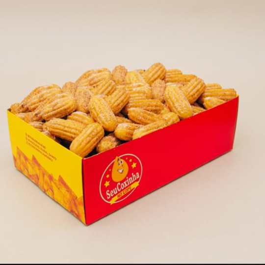 Apresentamos a você nossa exclusiva Caixa M, contendo 100 Mini Churros da categoria 'Churros Seu Coxinha'. Cada peça é cuidadosamente preparada por nossos experientes confeiteiros, garantindo um sabor irresistível e uma textura agradavelmente crocante por fora, mas surpreendentemente suave por dentro. Estes mini churros deliciosos são perfeitamente dourados e recheados com um irresistível doce de leite, criando uma combinação de sabores que é verdadeiramente inesquecível. Esta é a indulgência perfeita para qualquer hora do Dia, tornando cada mordida uma experiência de sabor única. Aprecie!