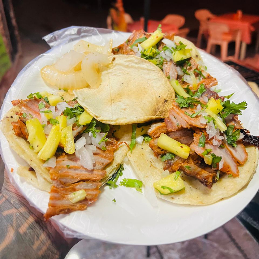 4 Tacos +agua