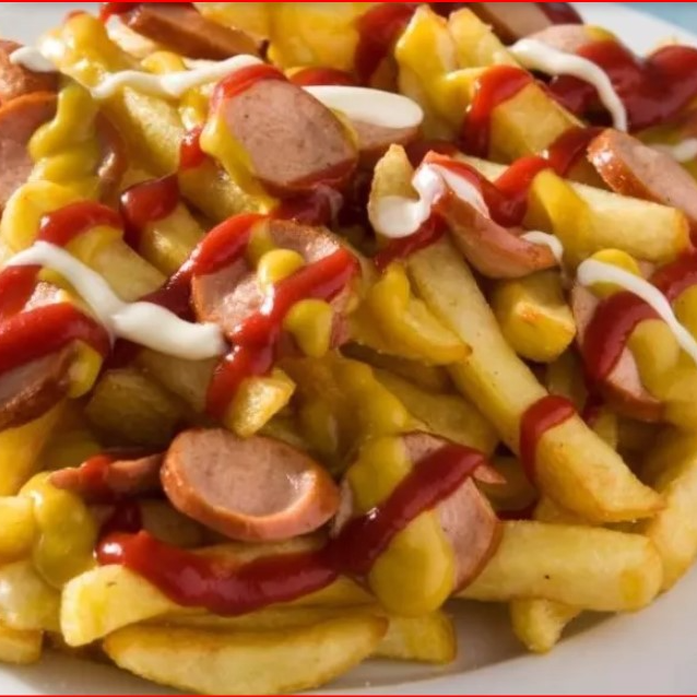 Salchicha con Papas