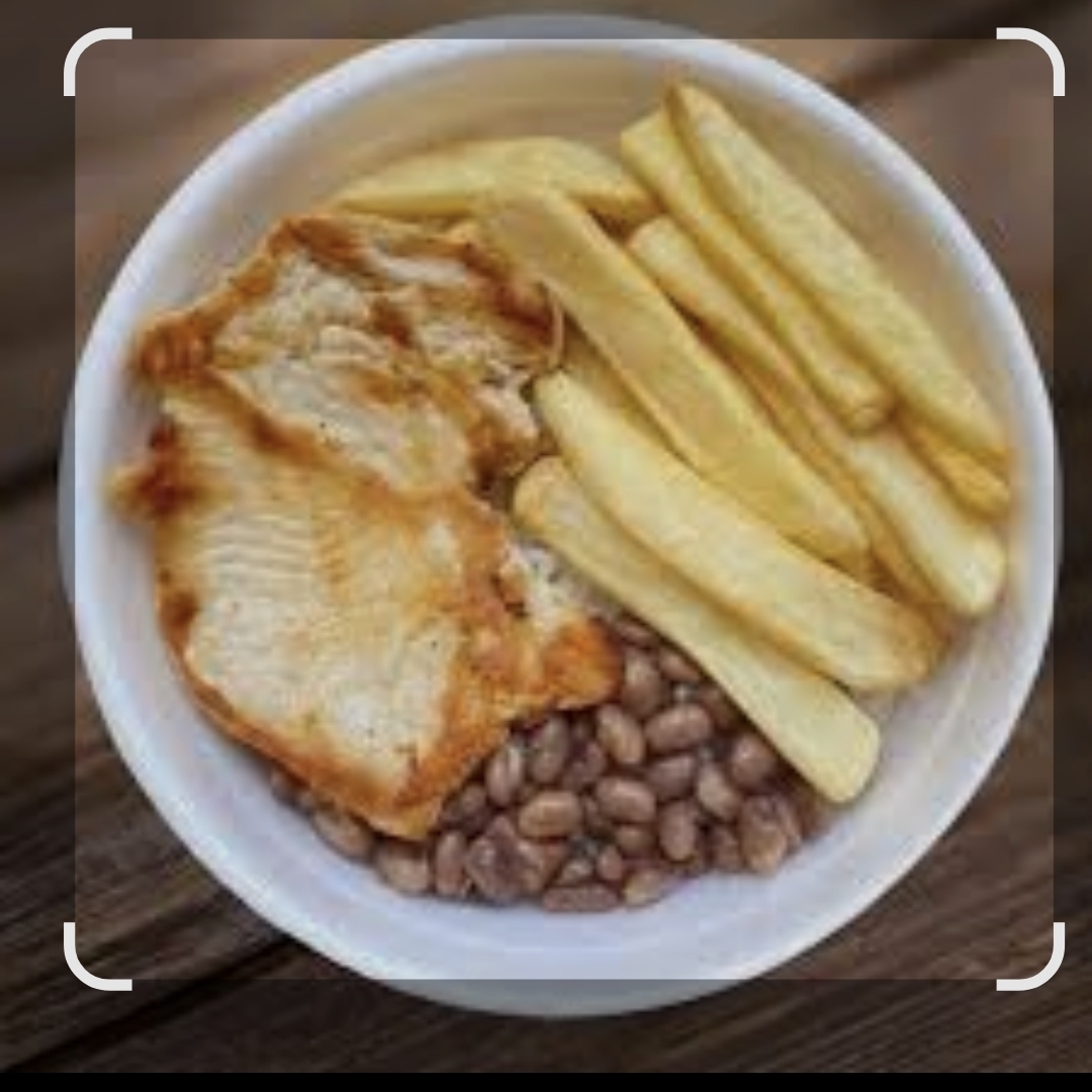 Marmita economica acompanha de Arroz, feijão e macarrão e fritas do dia e um file frango suculento. Uma refeição economica saborosa e completa servida em marmita de 350 ml.