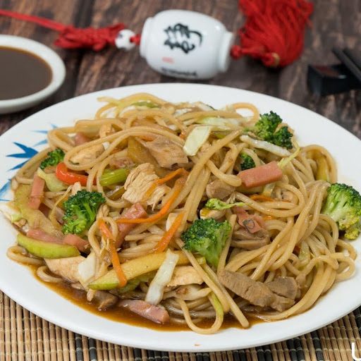 Chow Meín mediana