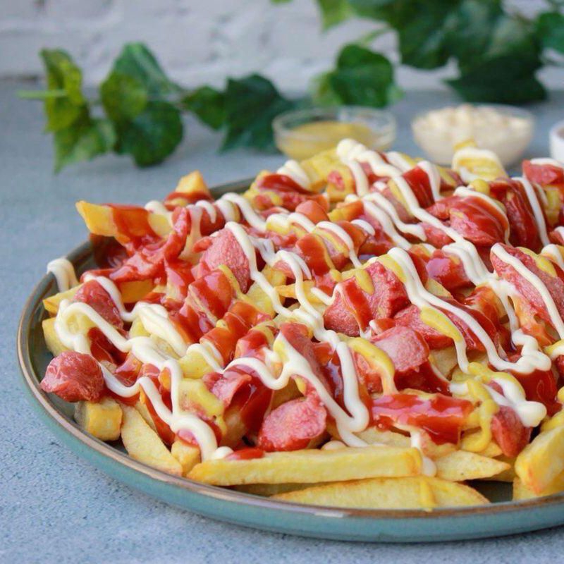 Salchipapas