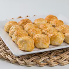 Assado e congelado, basta levar ao forno. Contém 15 unidades. Imagem meramente ilustrativa. Serve 3 Pessoas.