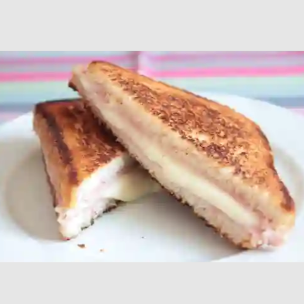 Sándwich tradicional
