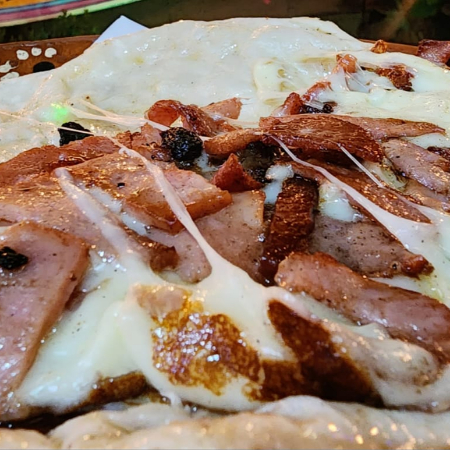 Quesadilla de Tocino