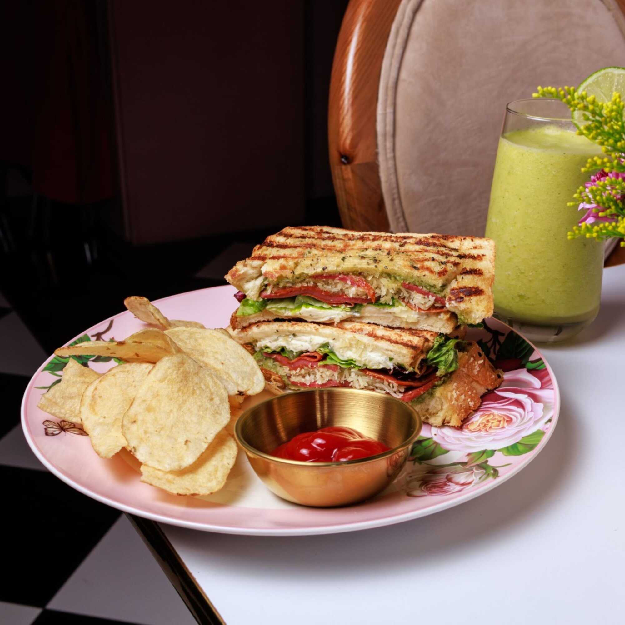 ITALIAN SANDWICH