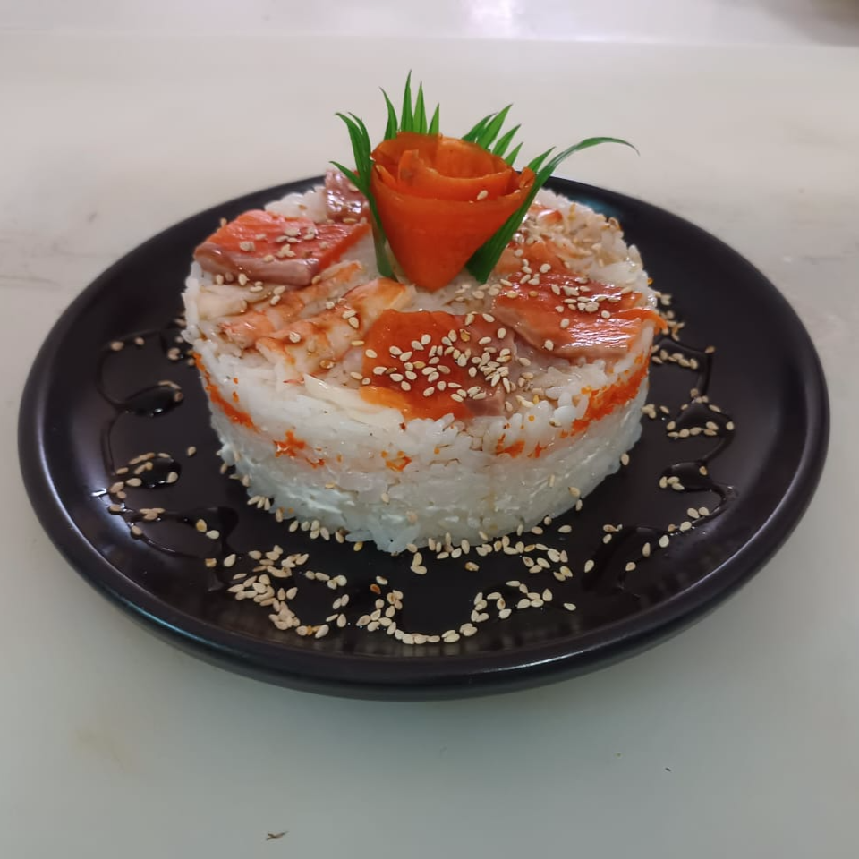 PASTEL DE SUSHI