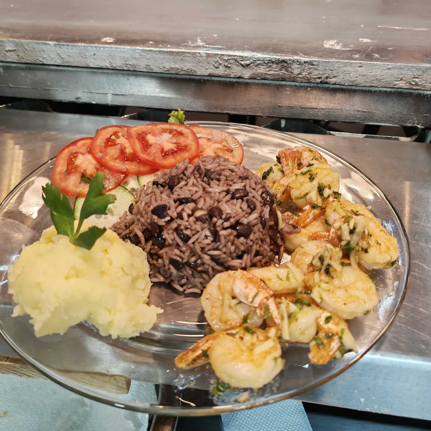 Camarones Enchilados