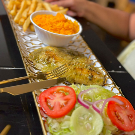 Filete de Pescado al Mojo de Ajo
