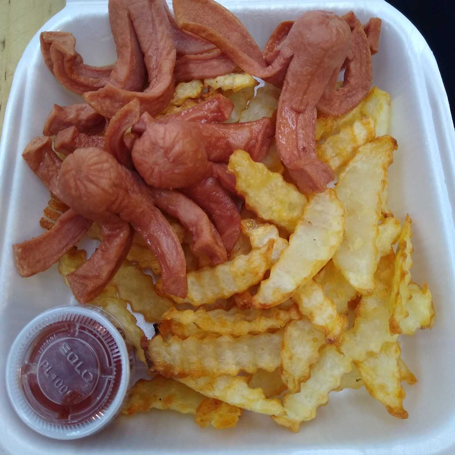 Papas a la Francesa Naturales con Salchichas