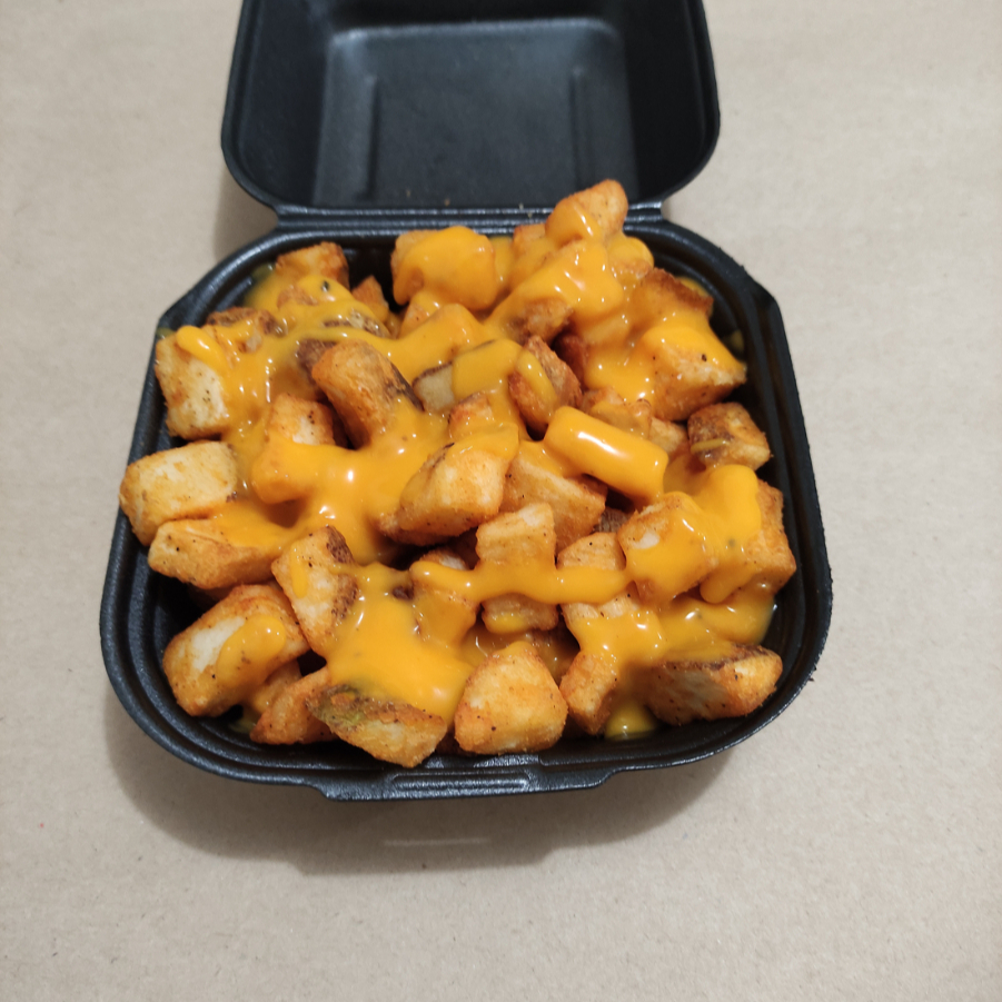 Papas Diced con Queso