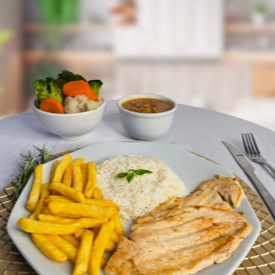 Filá de frango grelhado na chapa, acompanha arroz, feijão e + 1 acompanhamento a sua escolha.