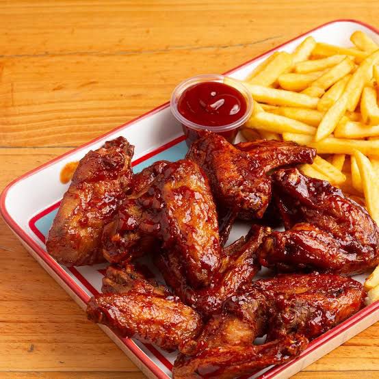 Alitas BBQ.