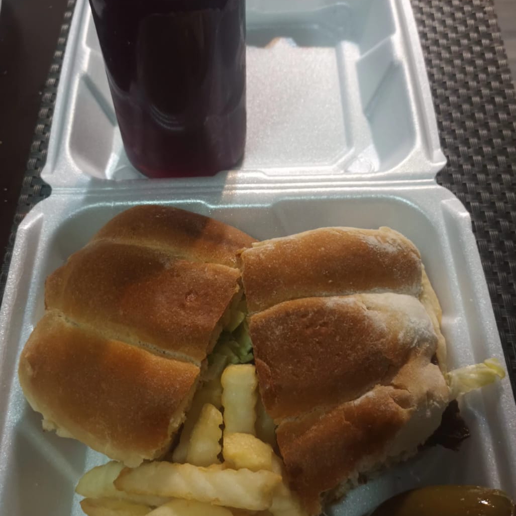 Torta de lomo Especial +agua+papas