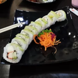 Kiwi o Mango Roll