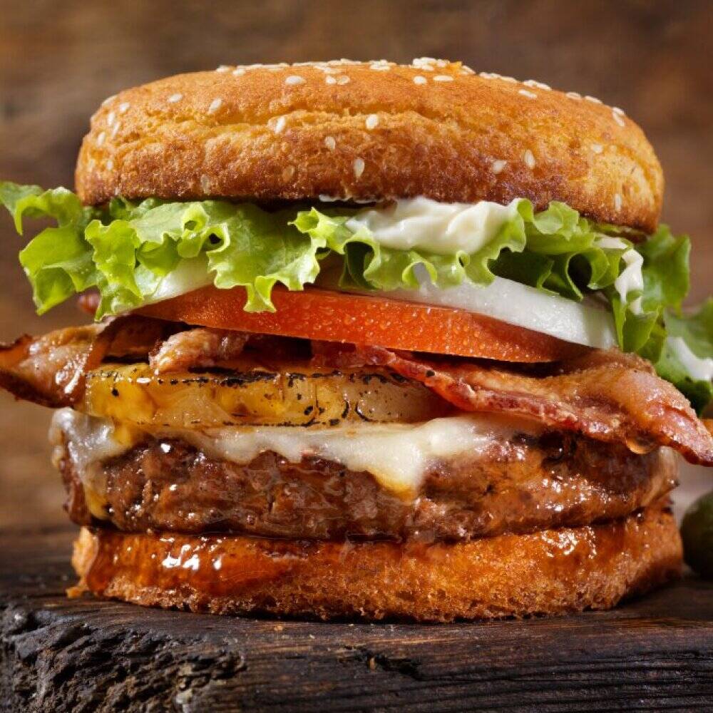 Hamburguesa Hawaiana con Tocino