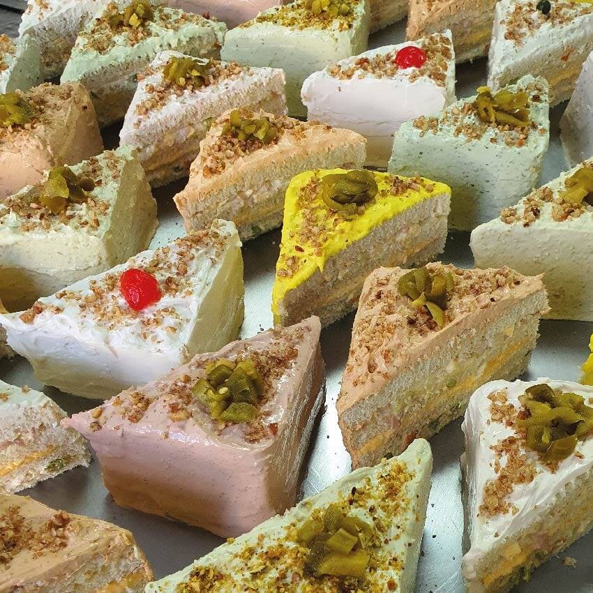 Triángulo Piña con Coditos