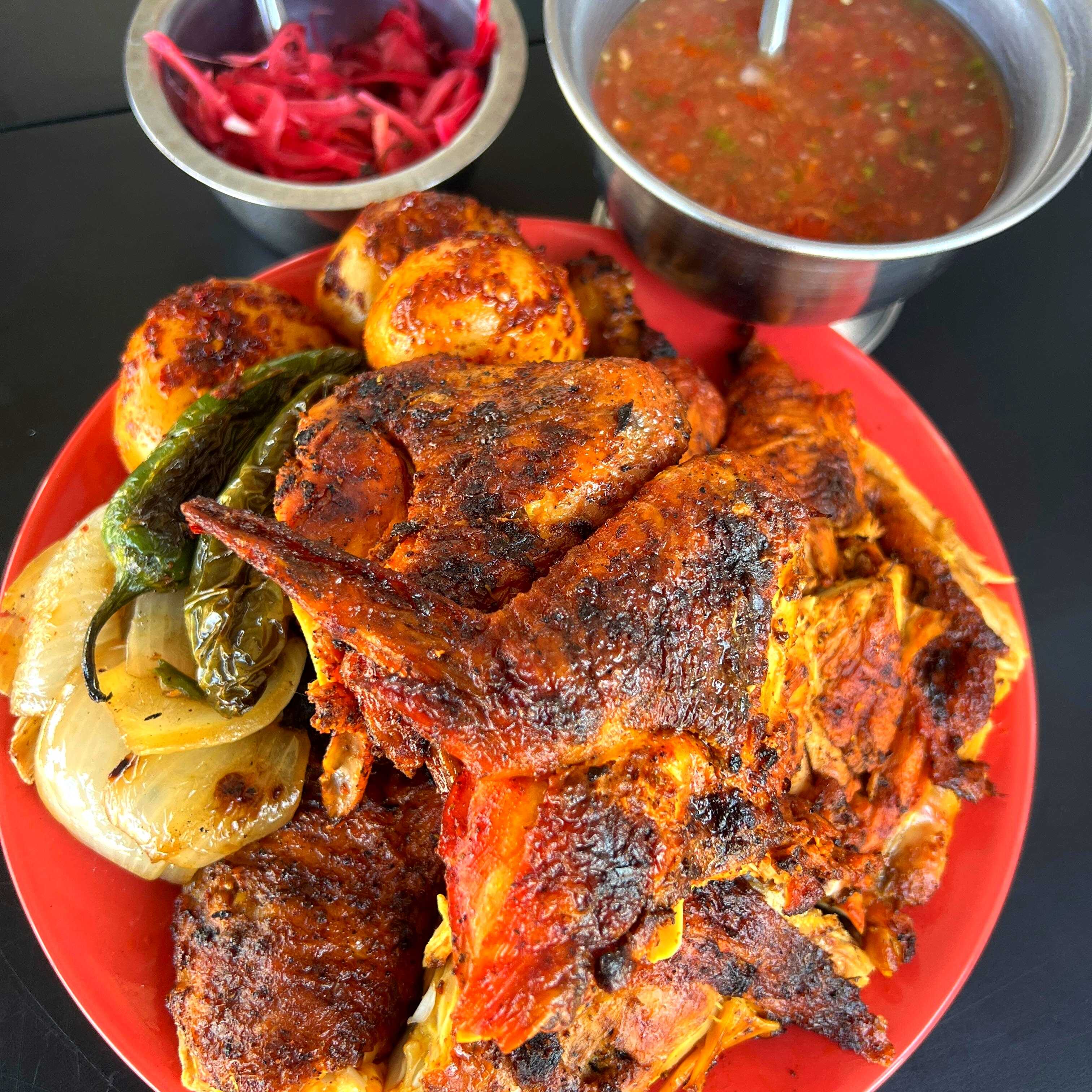1 POLLO GRANDE ASADO AL CARBON