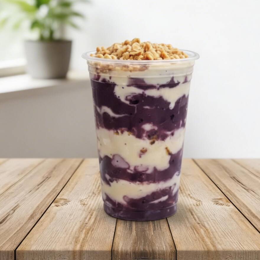 2 copos de 330 ml com açaí,leite condensado e paçoca