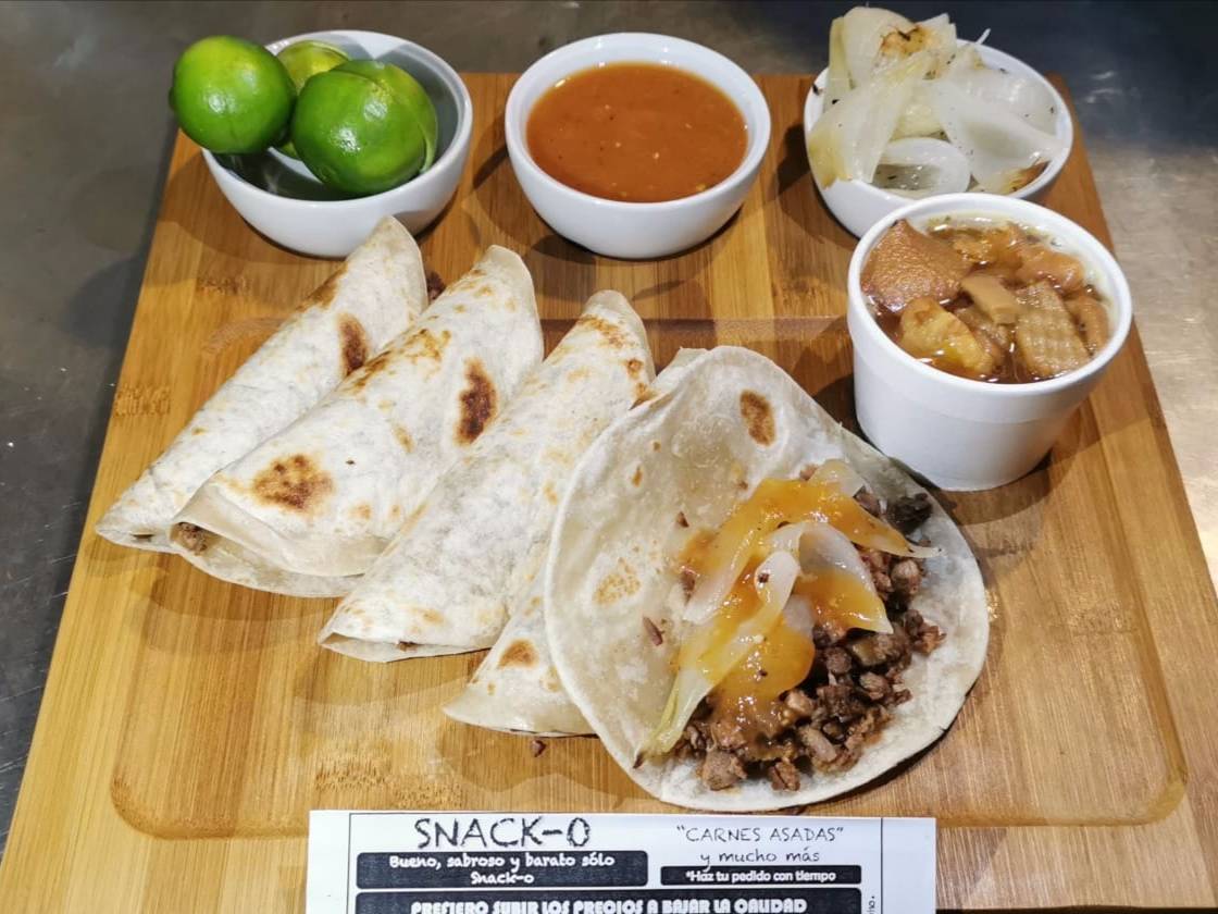TACOS DE CARNE ASADA EN HARINA C/5